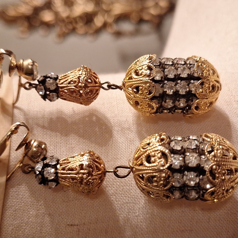 1960s Castlecliff Rhinestone Earrings. Marked. - Picture 6 of 14